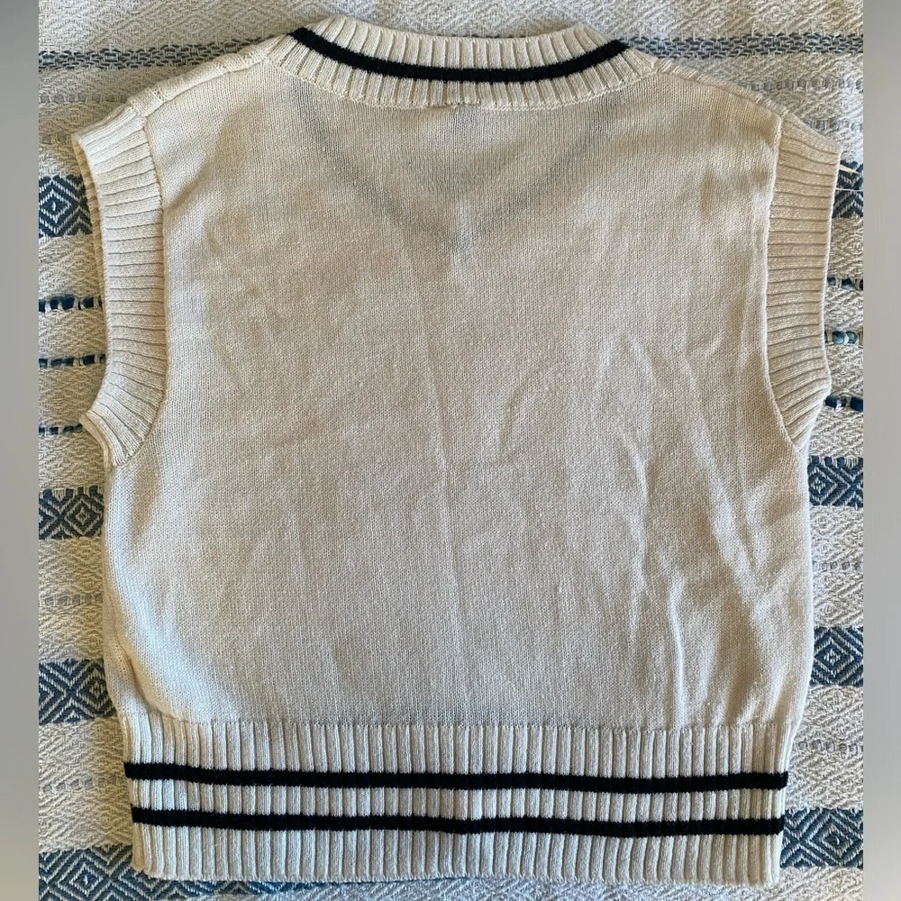 H&M knitted vest - Picture 2 of 4